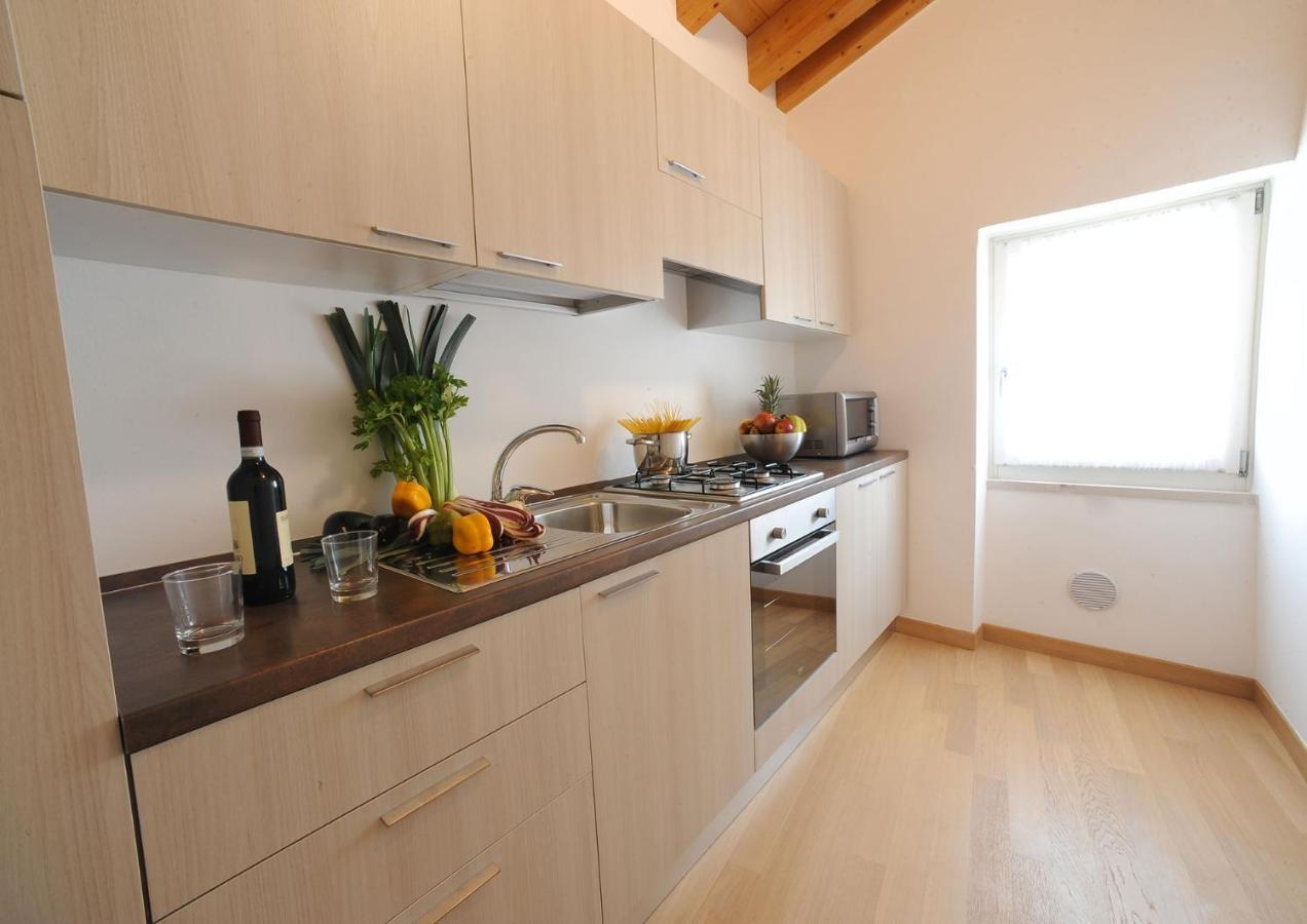 Villa Borgo Borago Brenzone sul Garda Exteriör bild