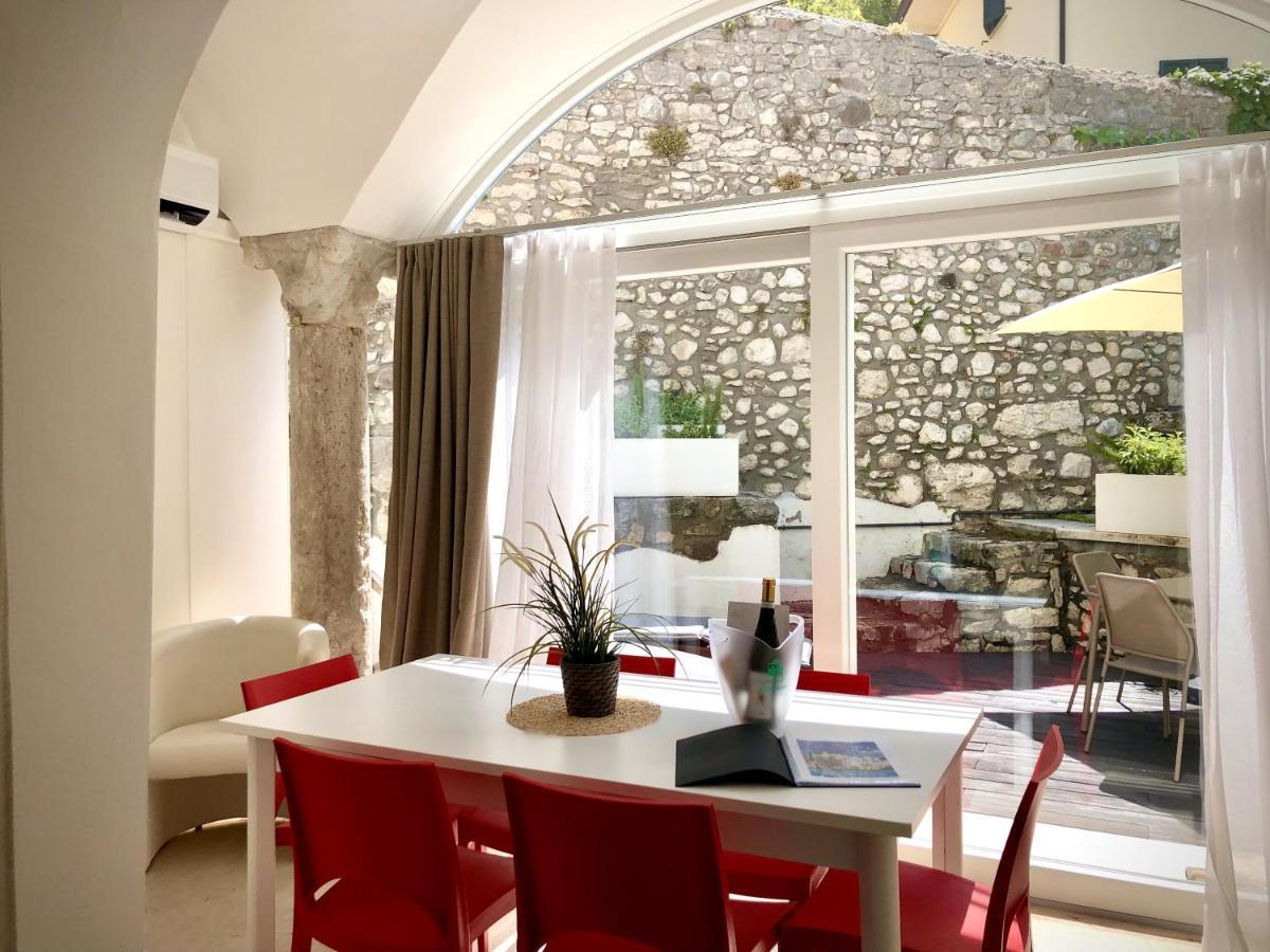 Villa Borgo Borago Brenzone sul Garda Exteriör bild