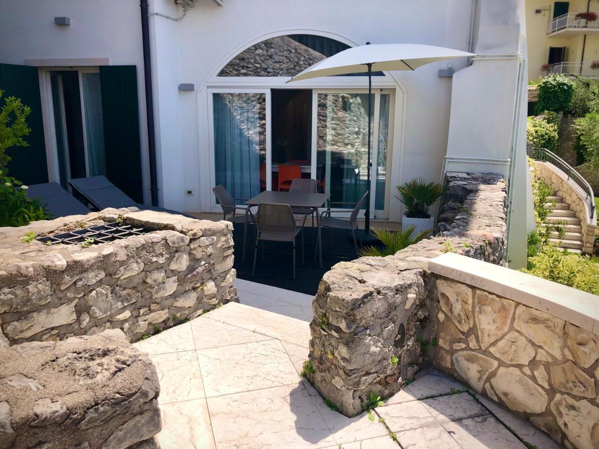 Villa Borgo Borago Brenzone sul Garda Exteriör bild