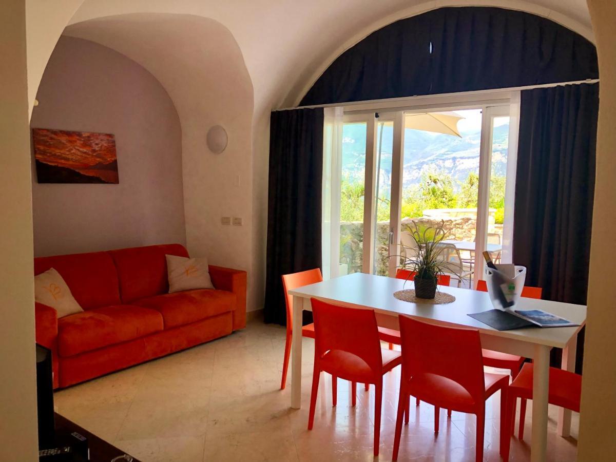Villa Borgo Borago Brenzone sul Garda Exteriör bild